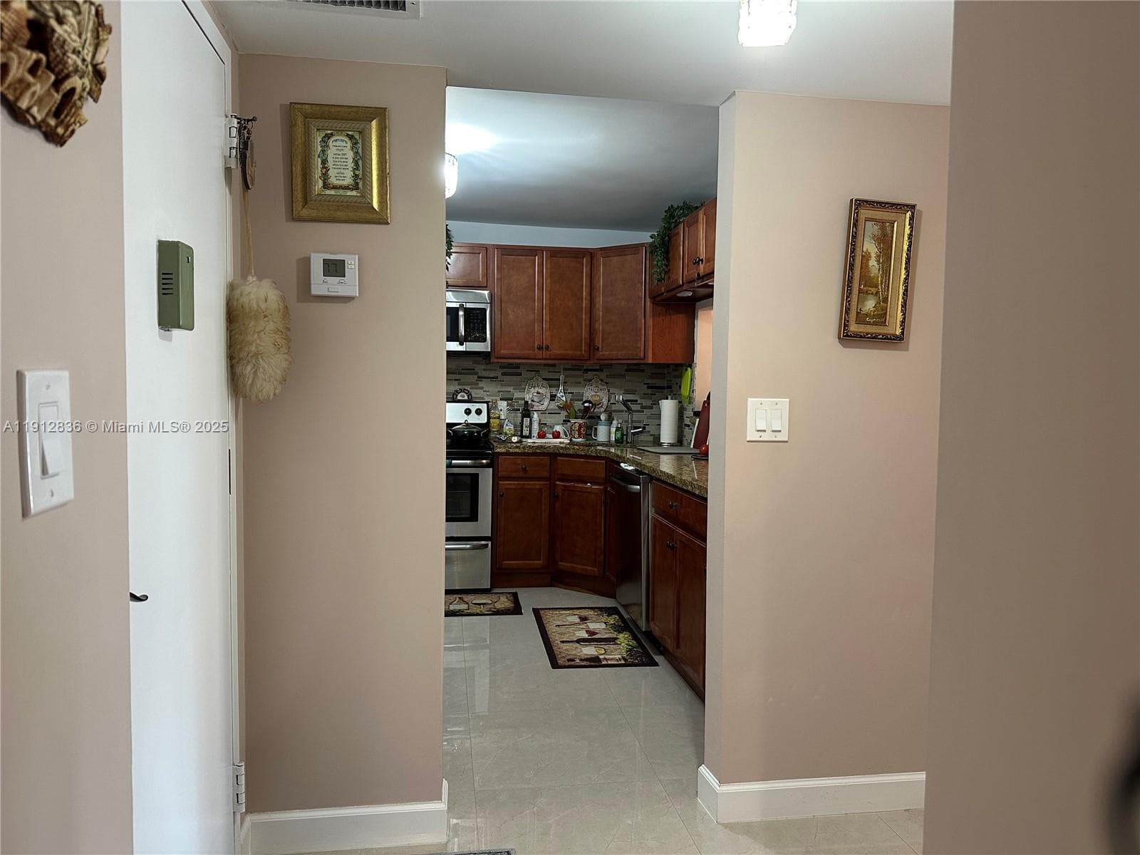 1865 S Ocean Dr 6H photo 15