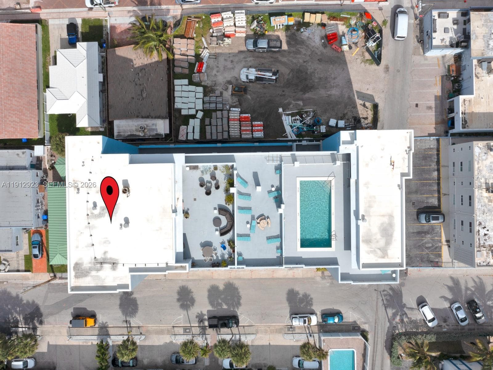 320 Surf Rd 2