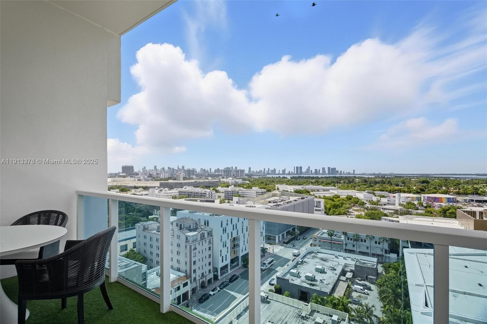 2301 Collins Ave 1634 photo 23