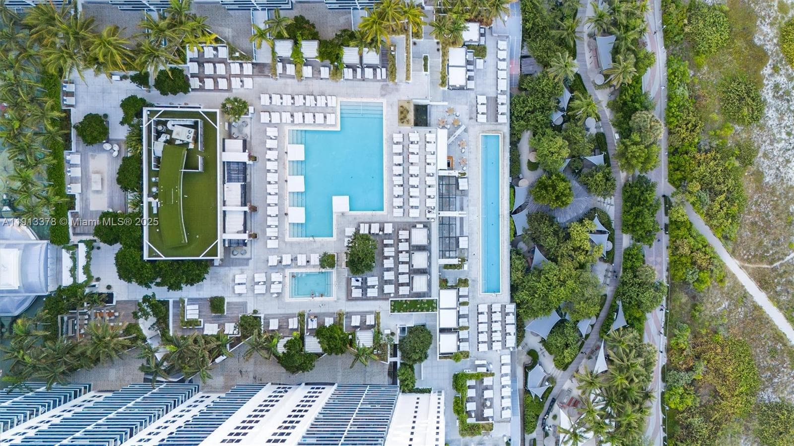 2301 Collins Ave 3