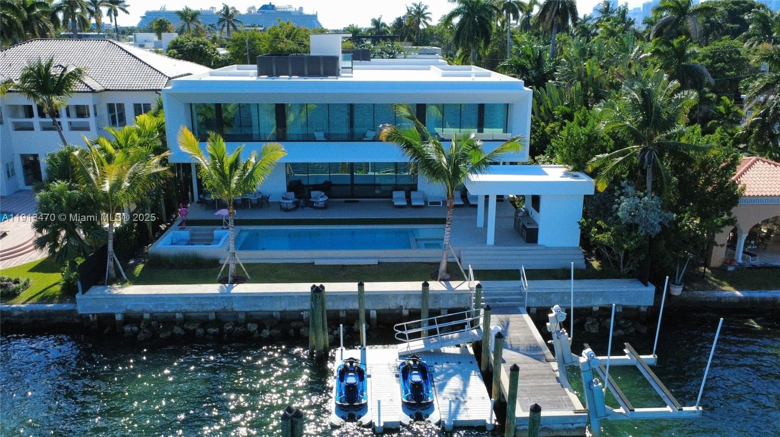 375 Hibiscus Dr 2