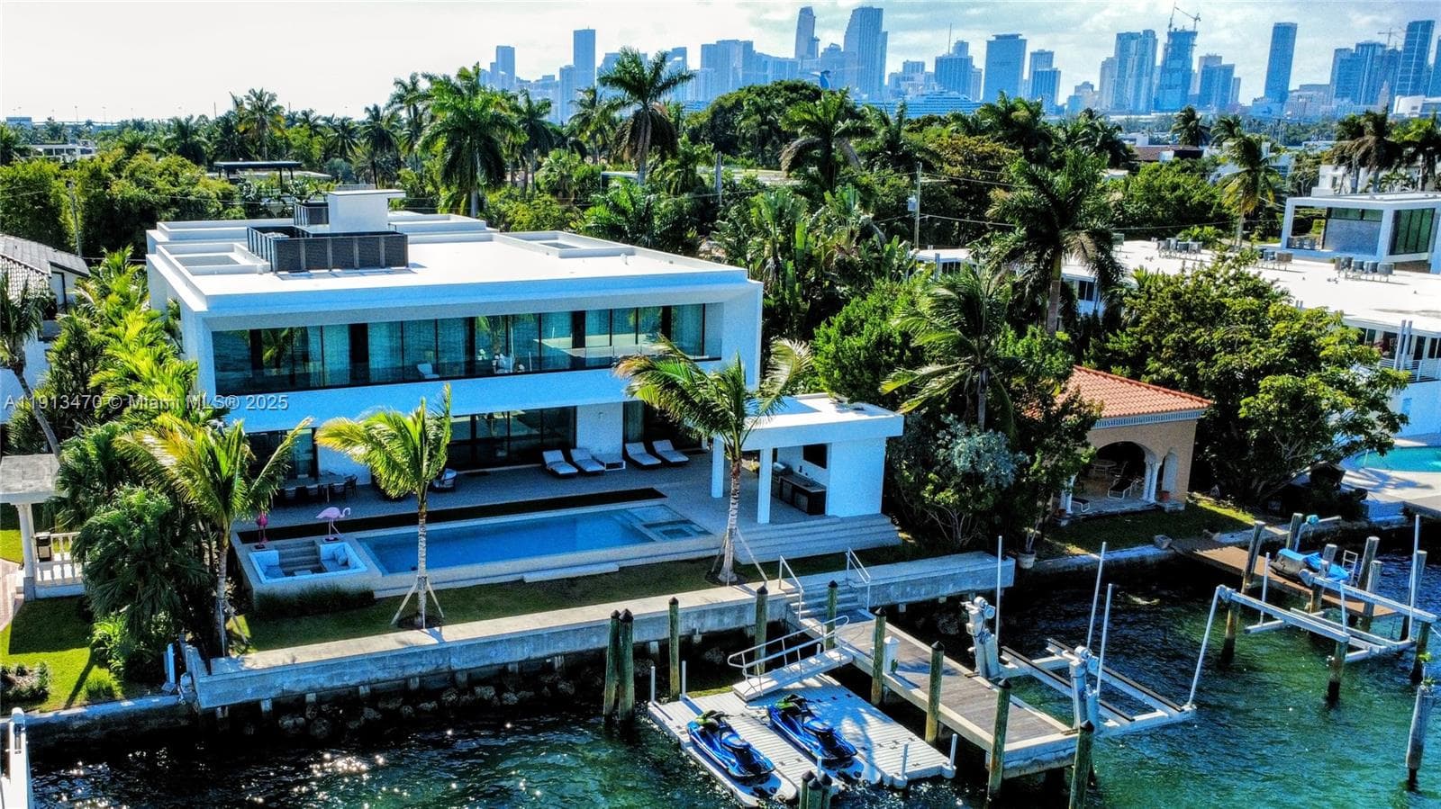 375 Hibiscus Dr 1