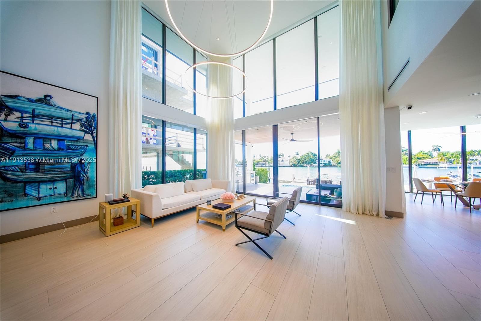 7520 Treasure Dr 5