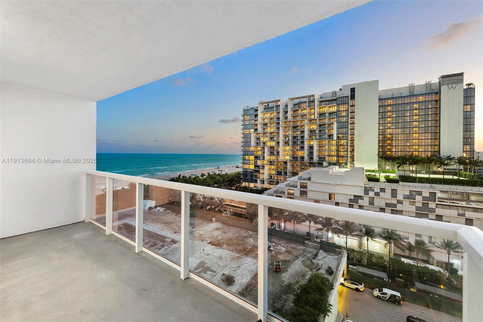 2301 Collins Ave 2