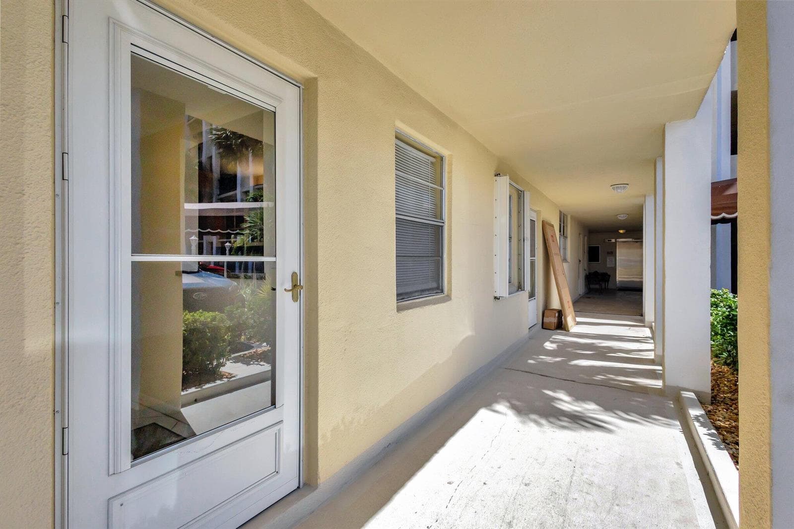 105 Paradise Harbour Boulevard #109 2