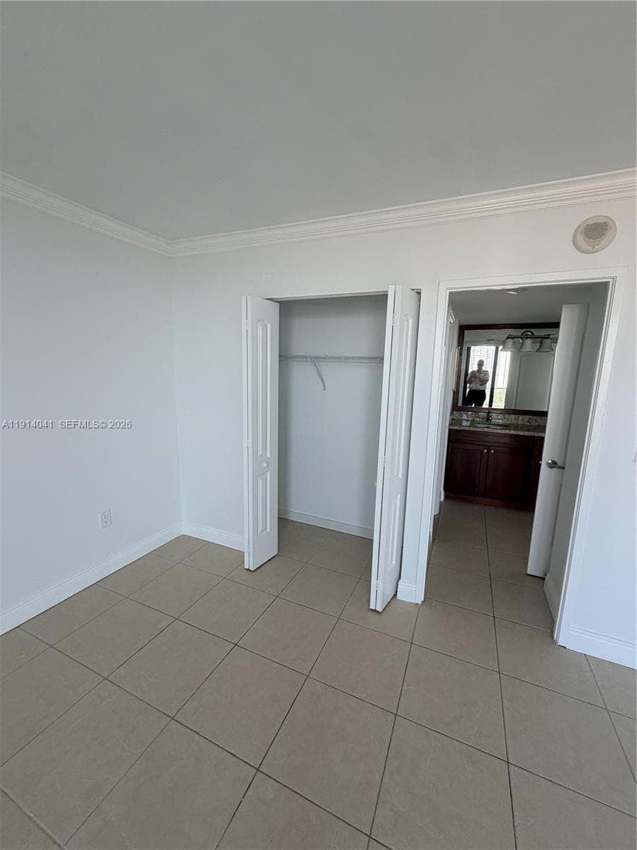 3701 N Country Club Dr 1901 photo 7