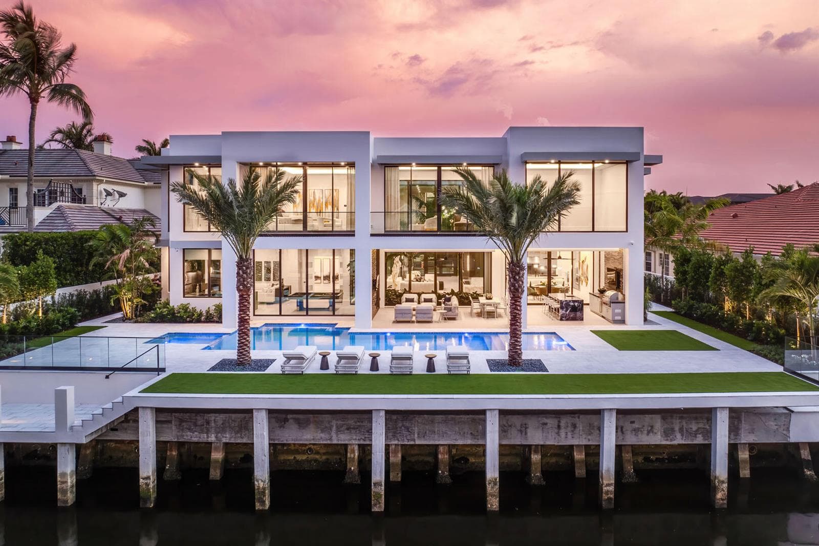169 W Coconut Palm Road 1