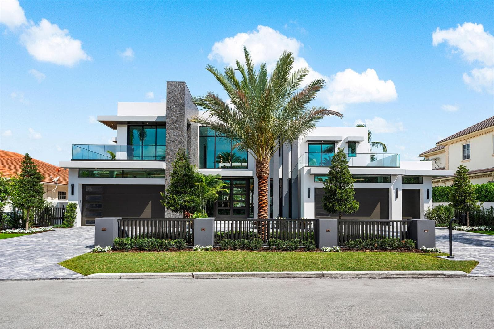169 W Coconut Palm Road 5