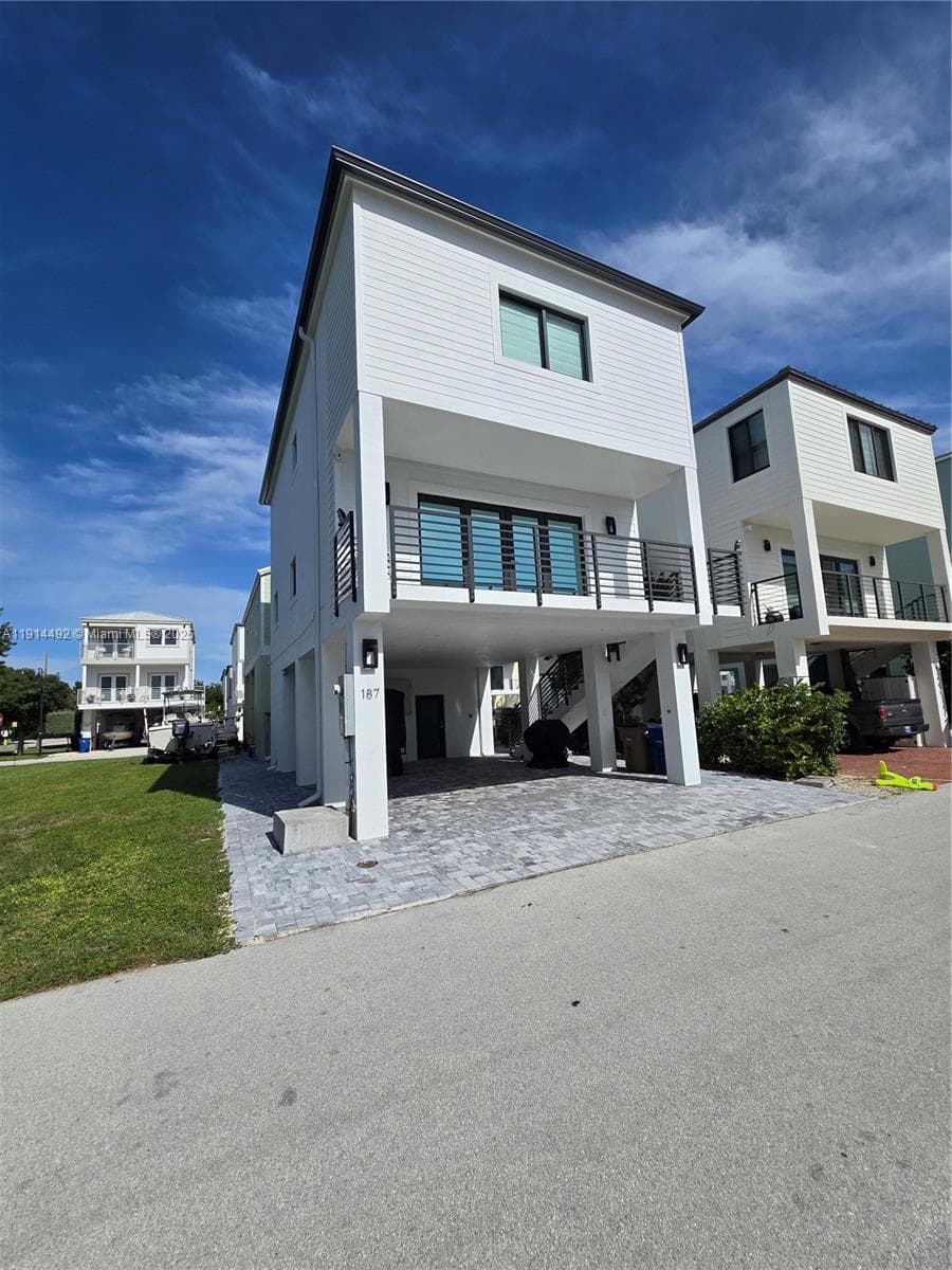 94825 Overseas Hwy #187 2
