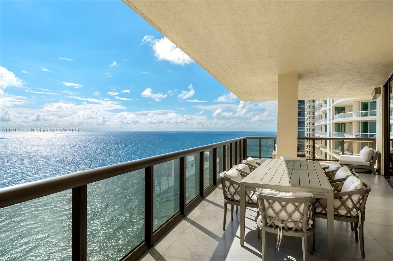 16275 Collins Ave 5