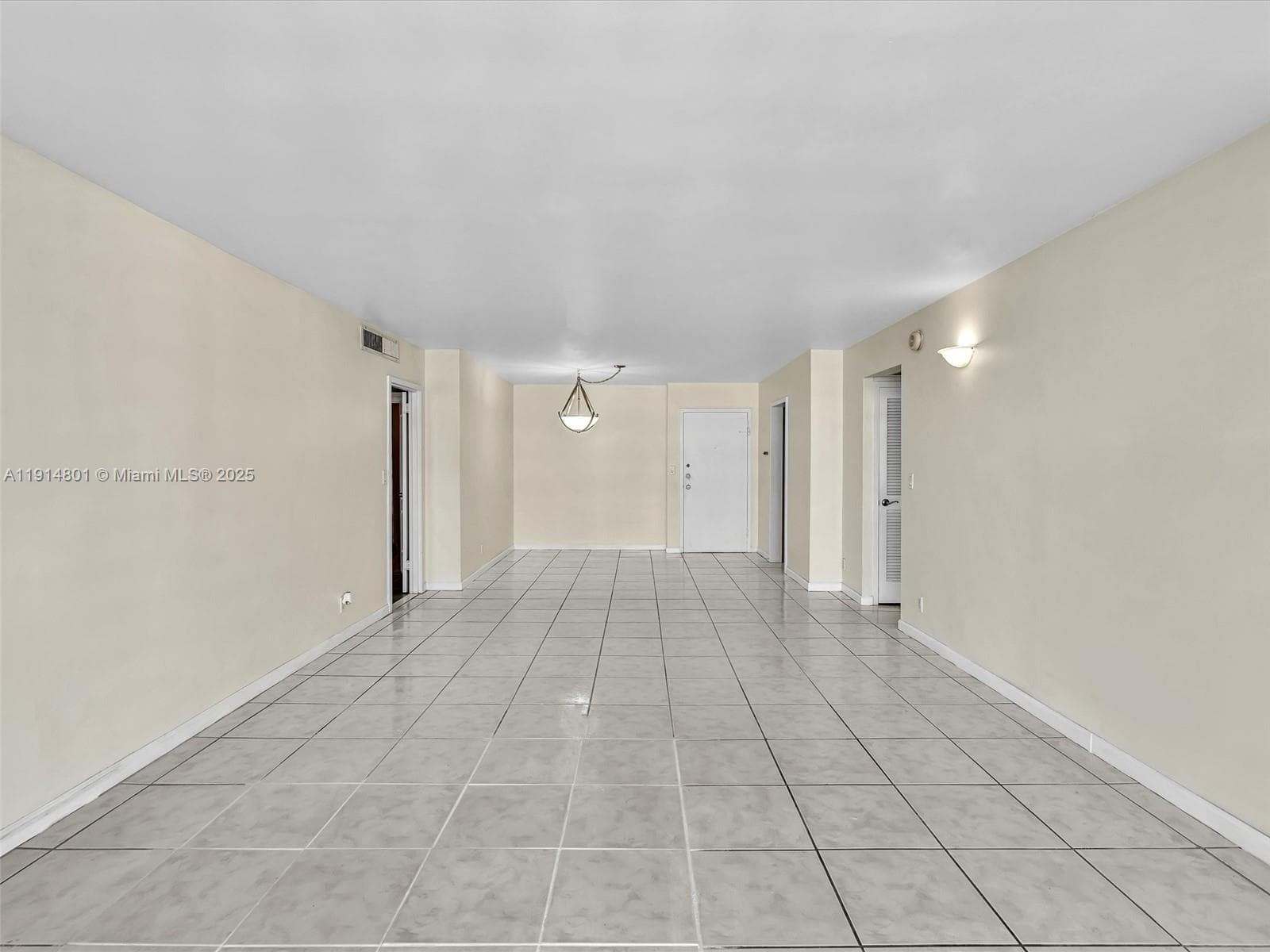 2030 Ocean Dr 2024 photo 15