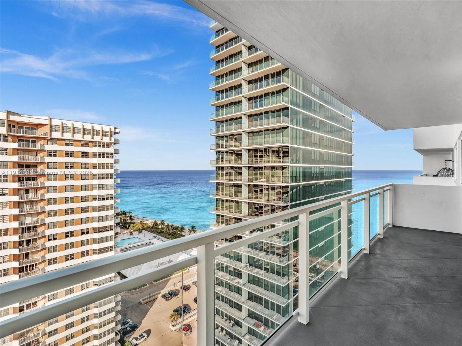2030 Ocean Dr 4