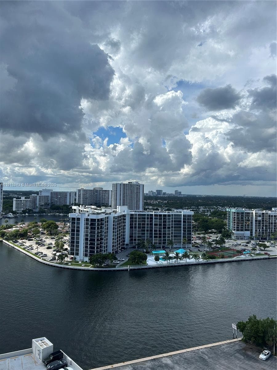 3800 Ocean Dr 1