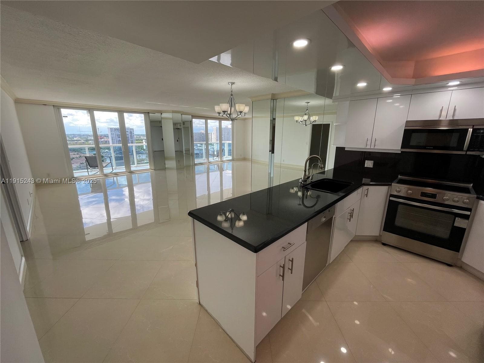 3800 Ocean Dr 5