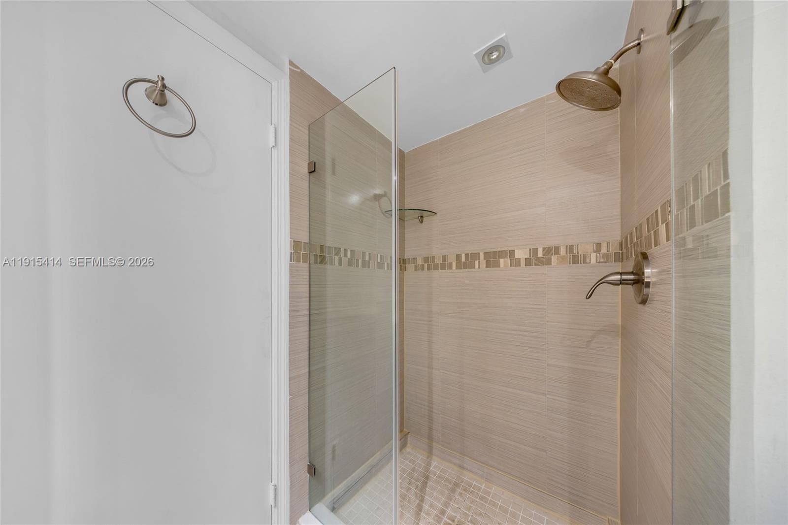 3610 Yacht Club Dr 1409 photo 23
