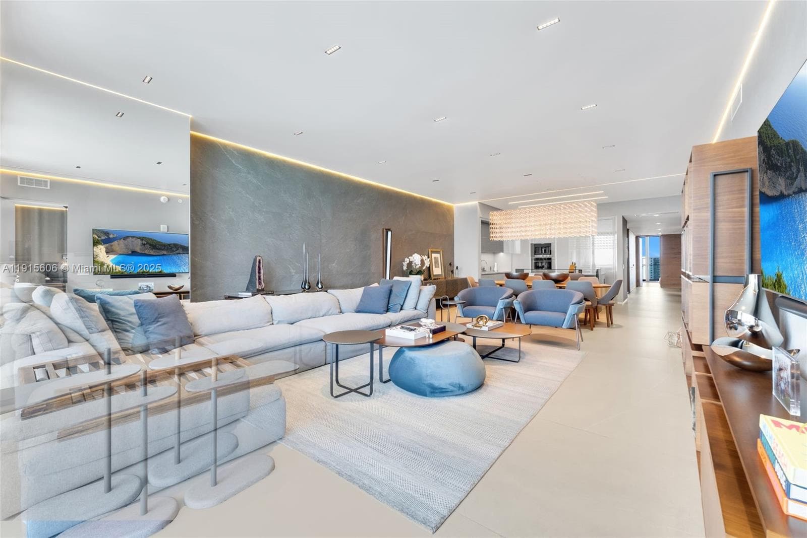 18975 Collins Ave 3