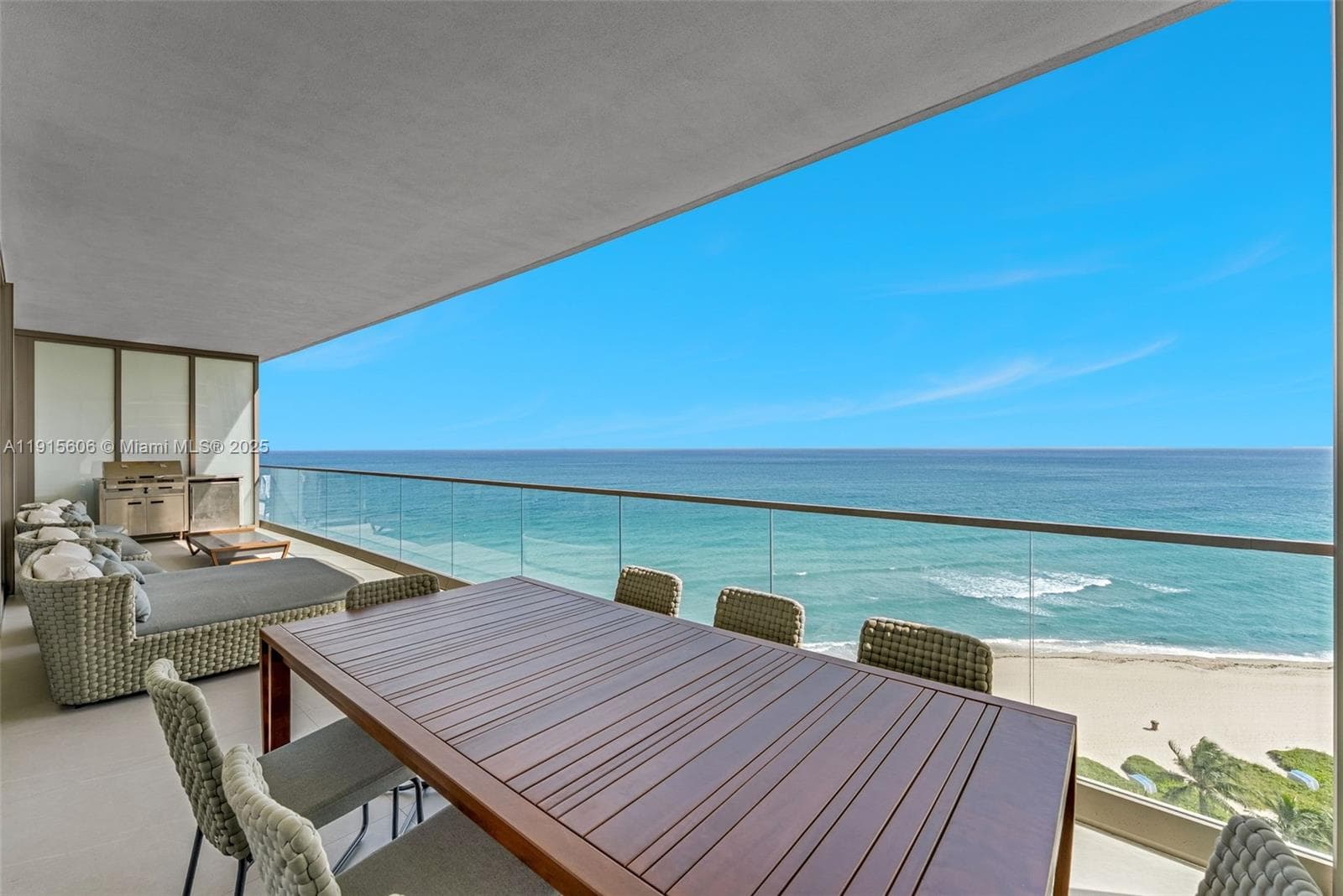 18975 Collins Ave 5