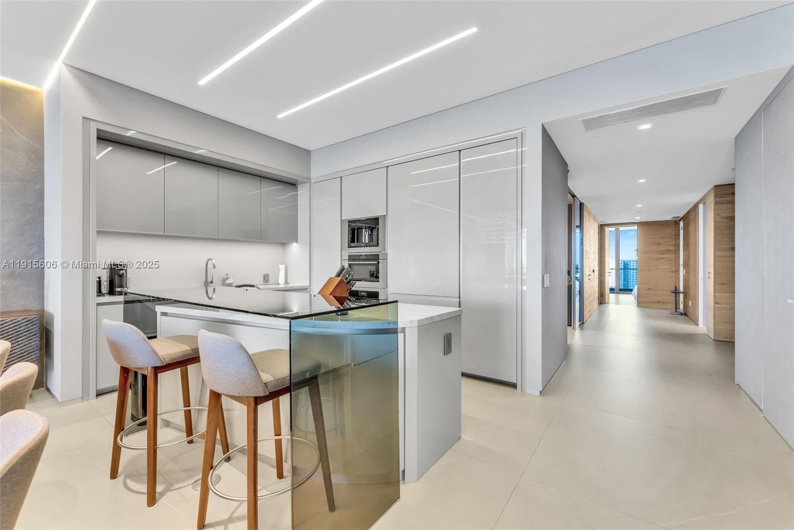 18975 Collins Ave 1002 photo 11