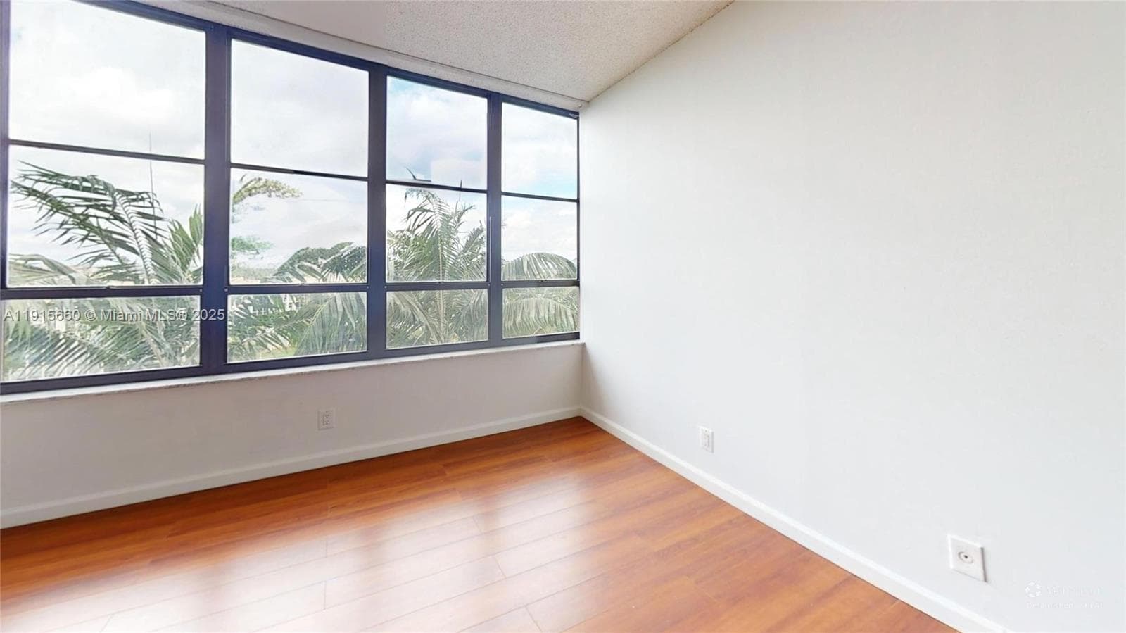 500 Three Islands Blvd 408 photo 12