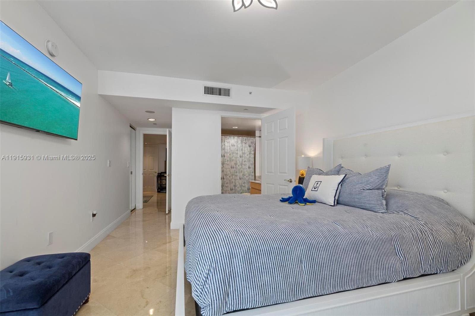18671 Collins Ave 1902 photo 24