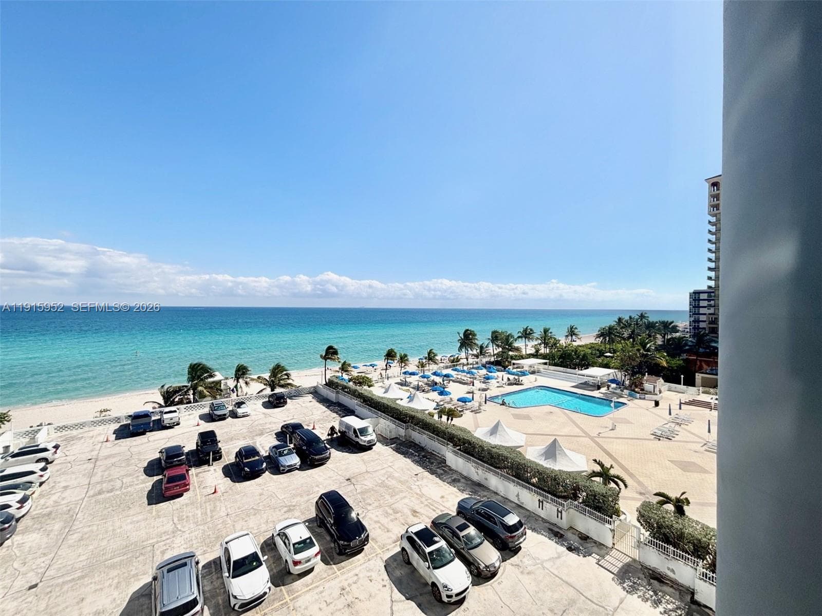 2030 S Ocean Dr 521 photo 2