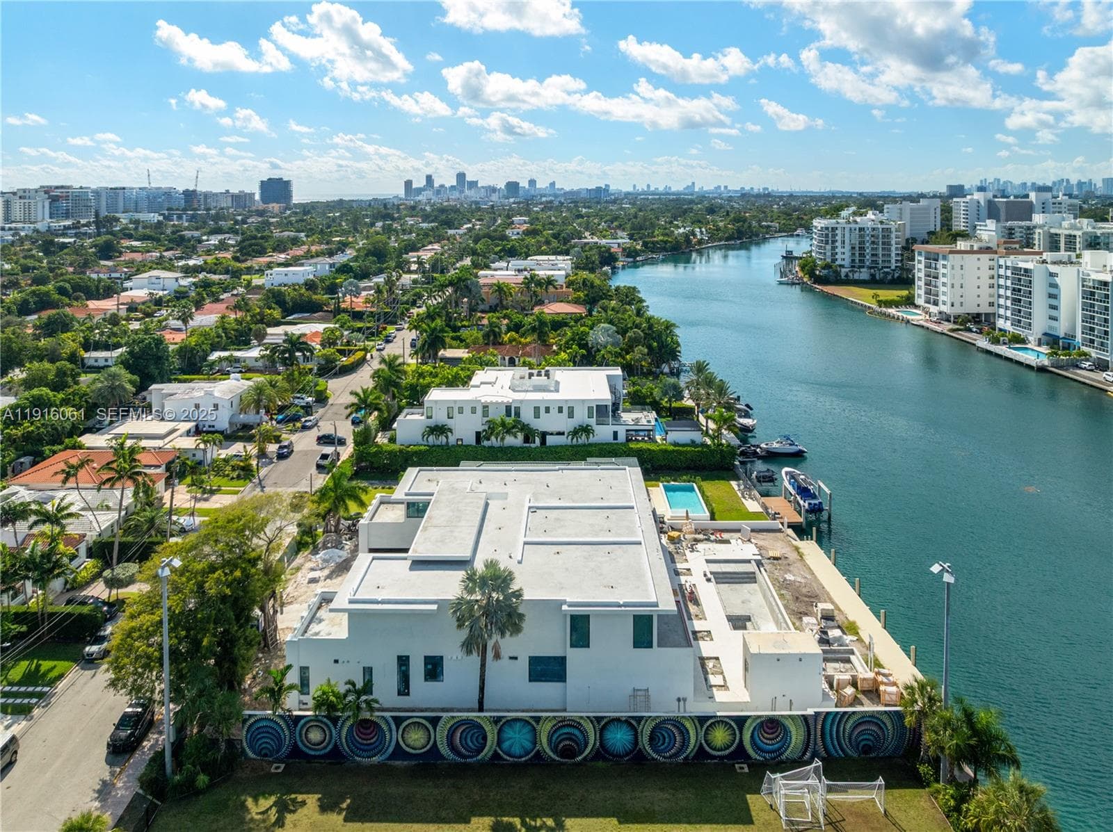 9540 Bay Dr photo 22