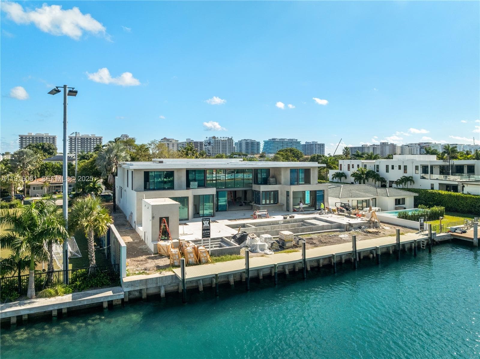 9540 Bay Dr photo 24
