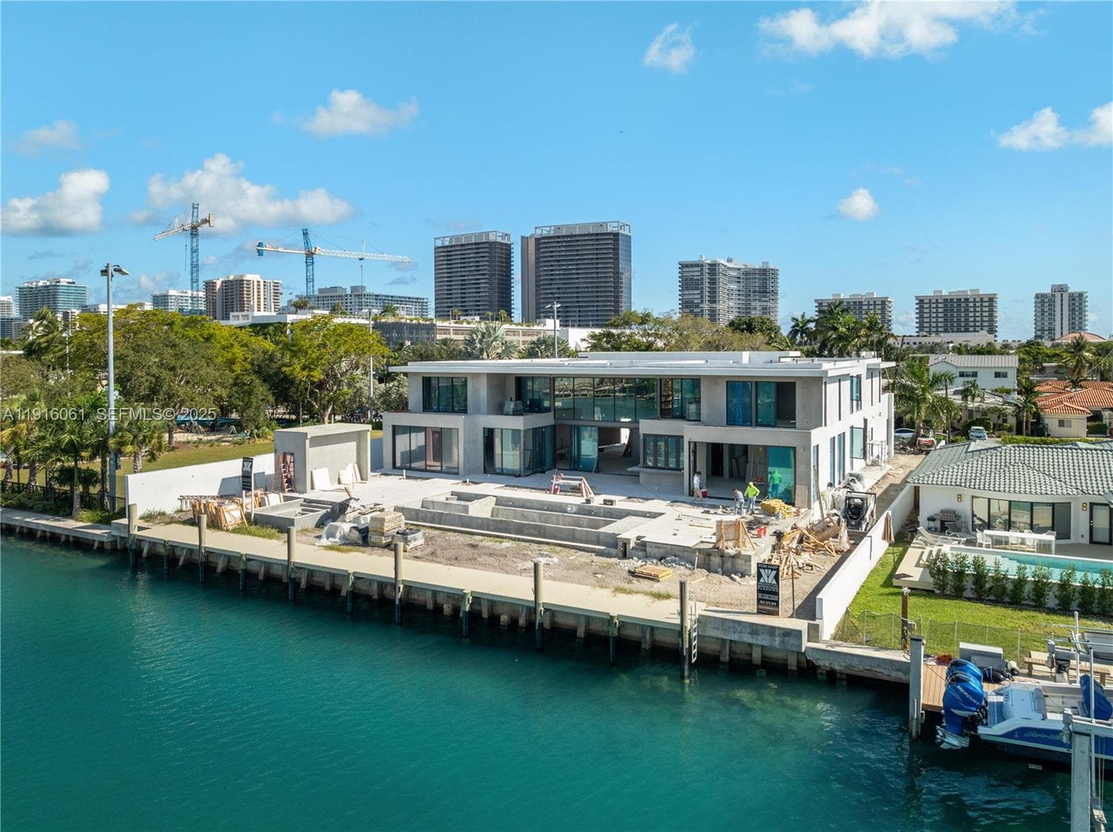 9540 Bay Dr photo 25