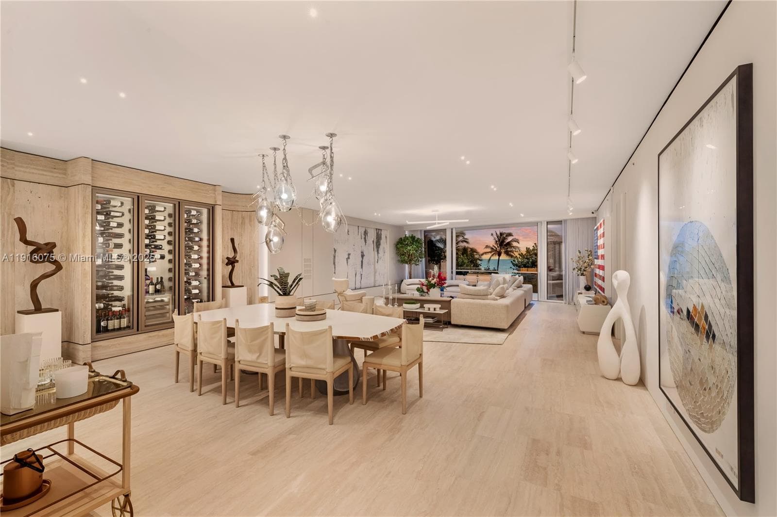 9001 Collins Ave 2