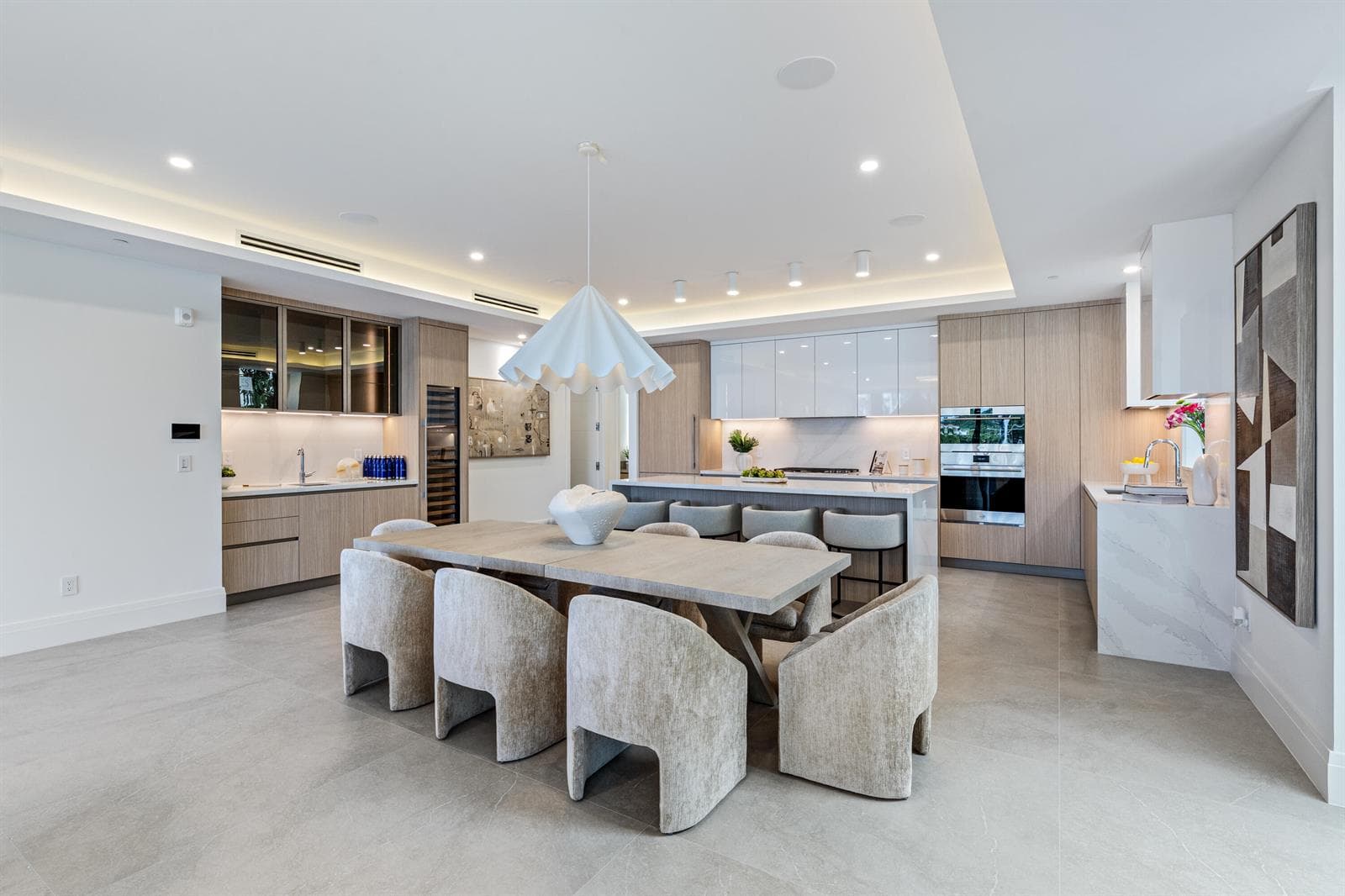 87 Isle Of Venice Drive #301n 1
