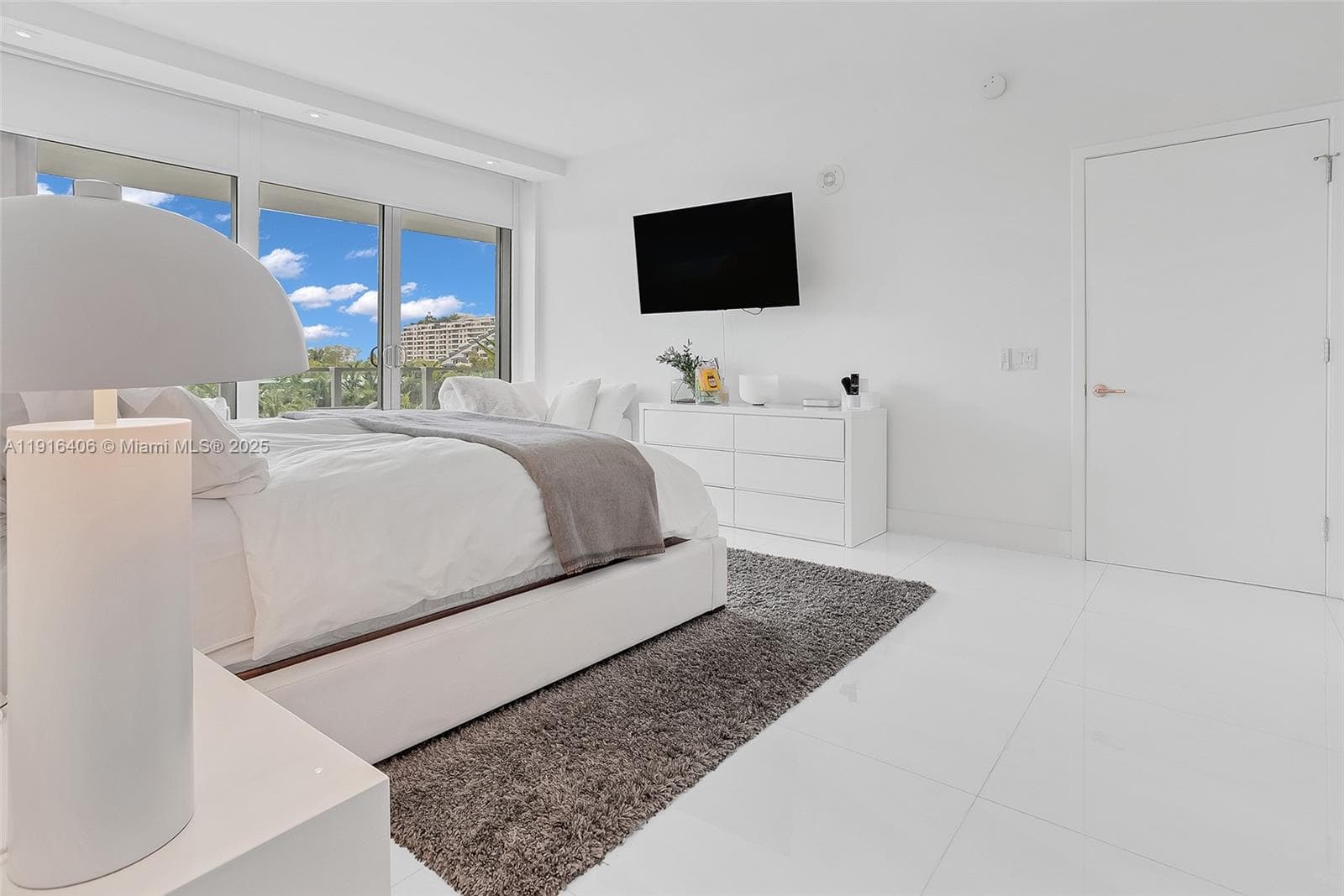 350 Ocean Dr 405N photo 6