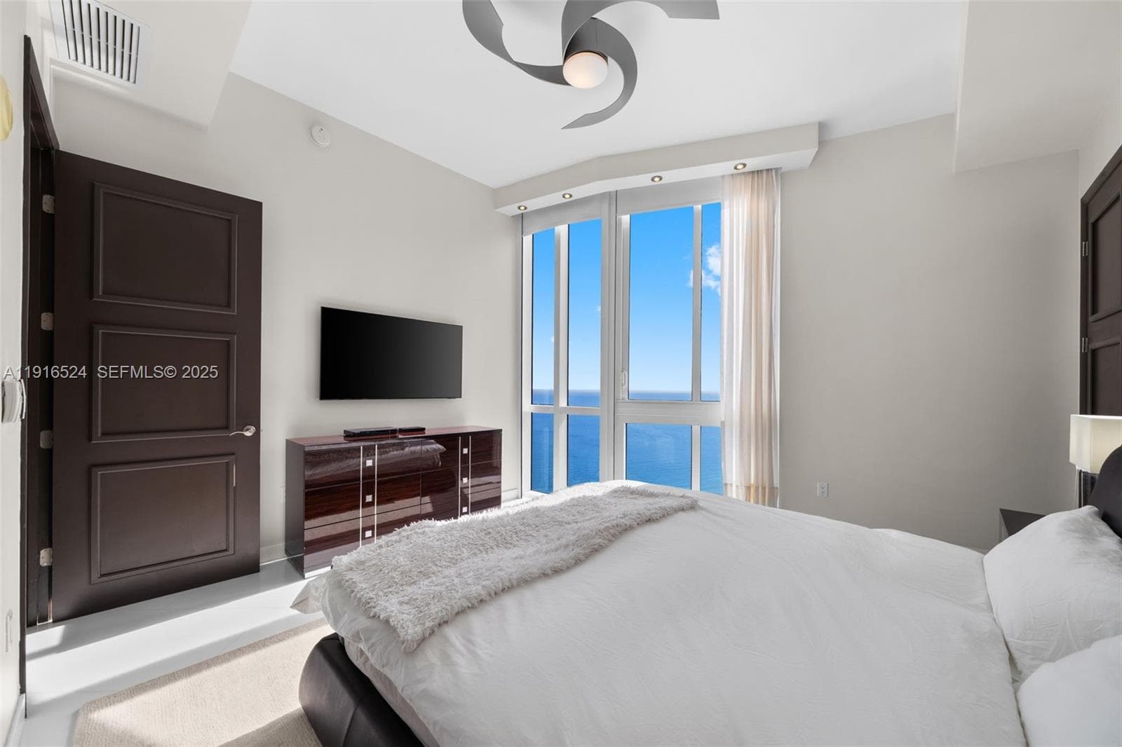 16001 Collins Ave 4001 photo 23