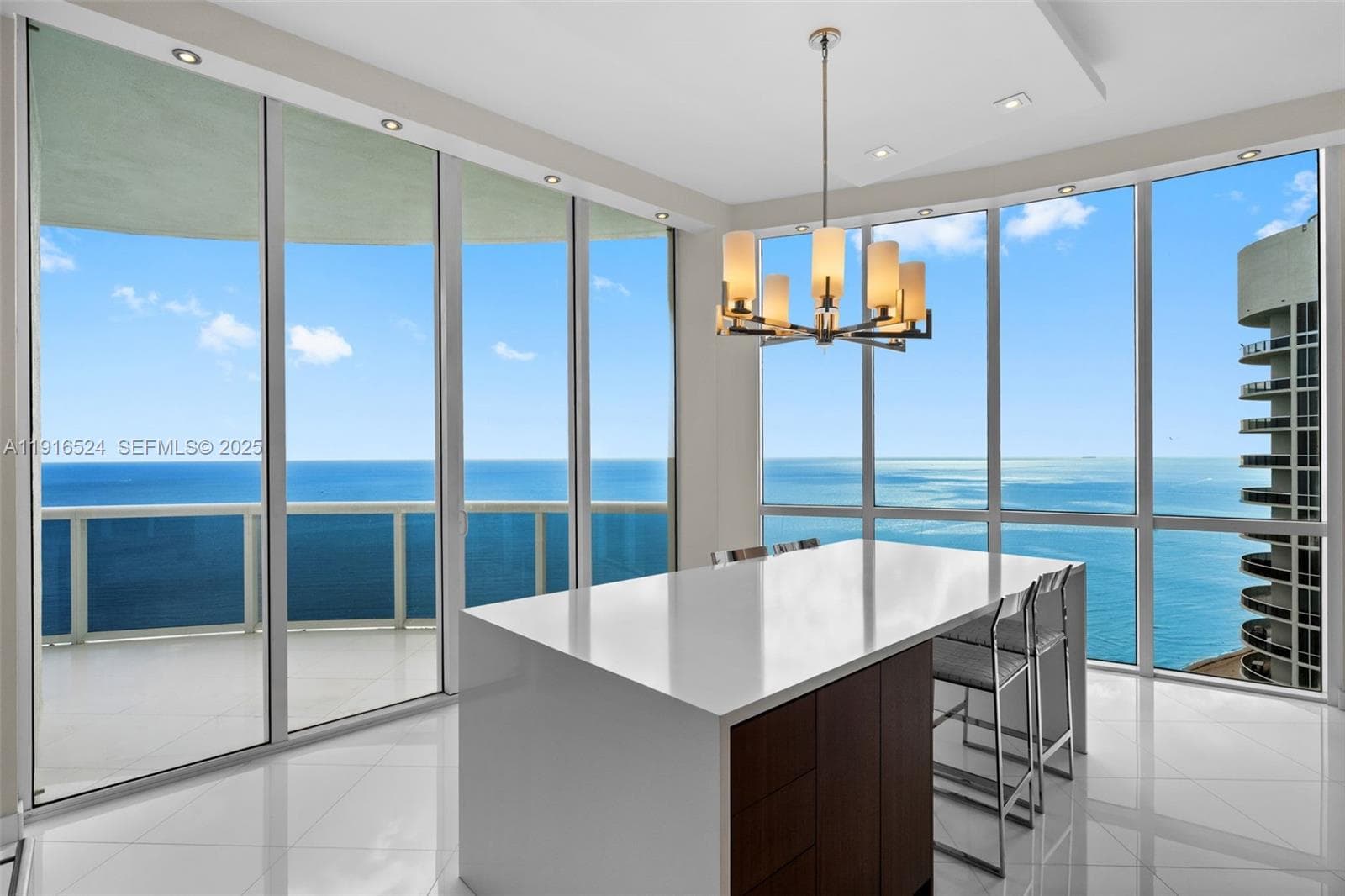 16001 Collins Ave 4