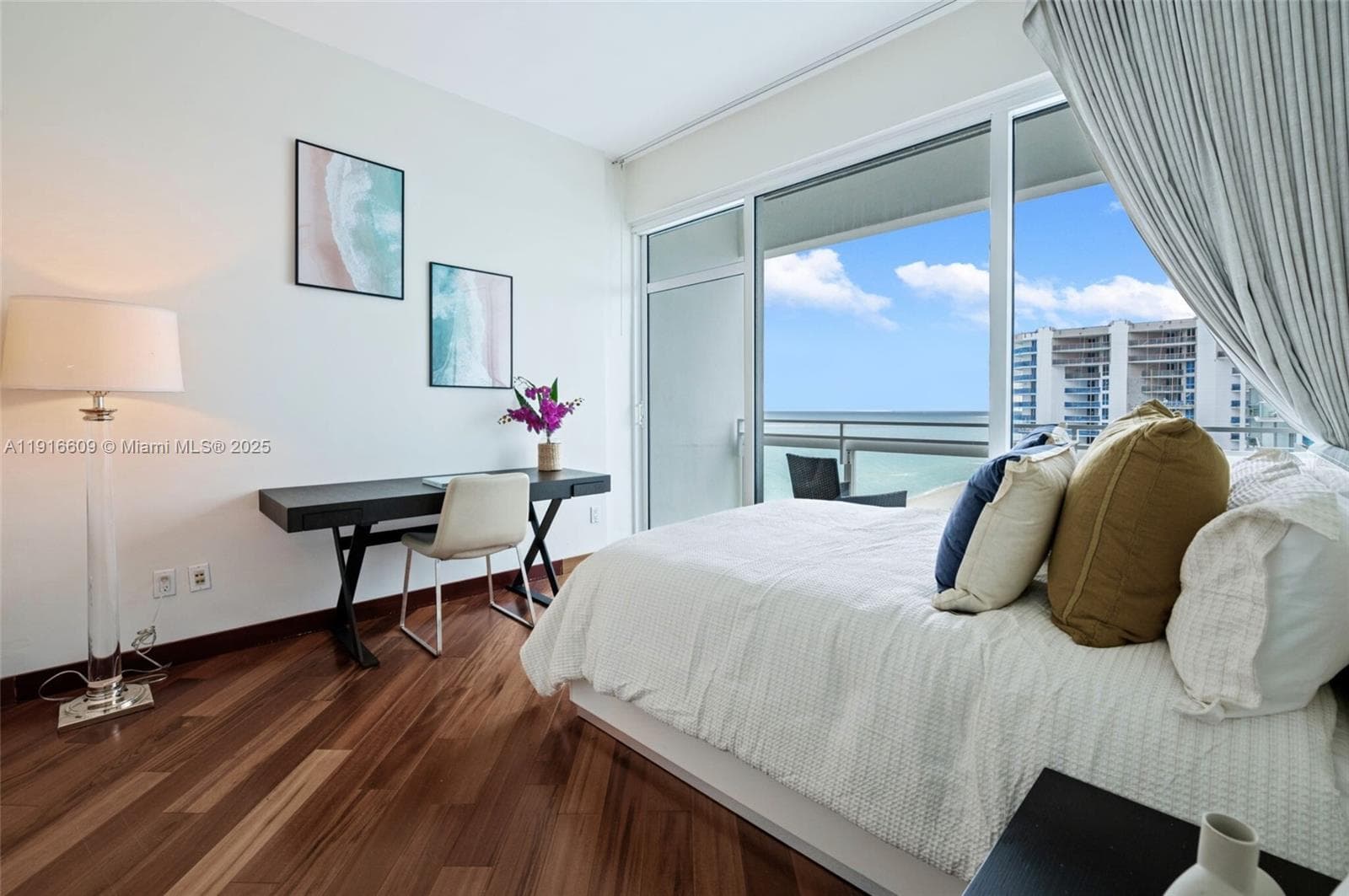 6801 Collins Ave PH06 photo 23