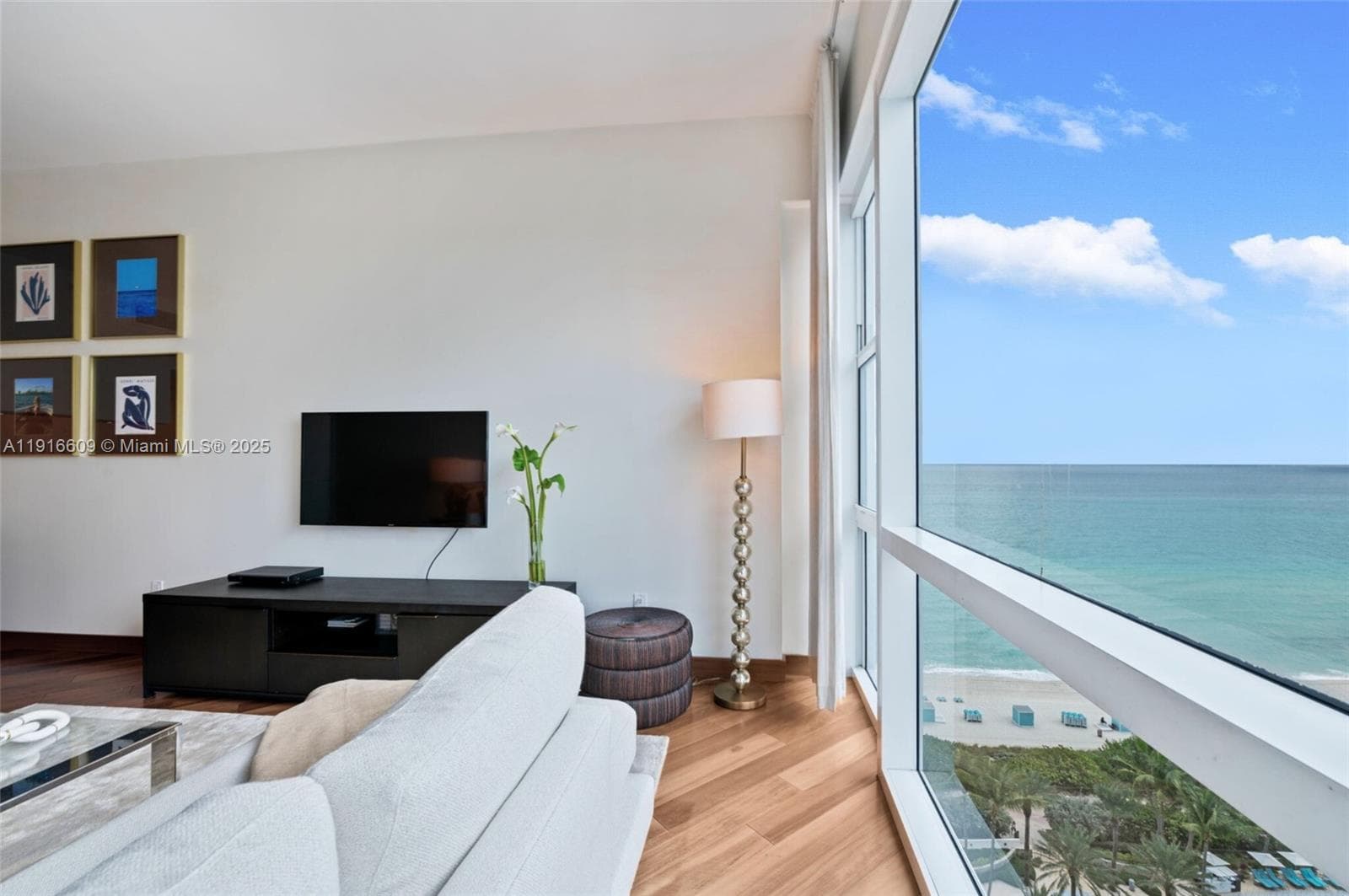 6801 Collins Ave PH06 photo 3
