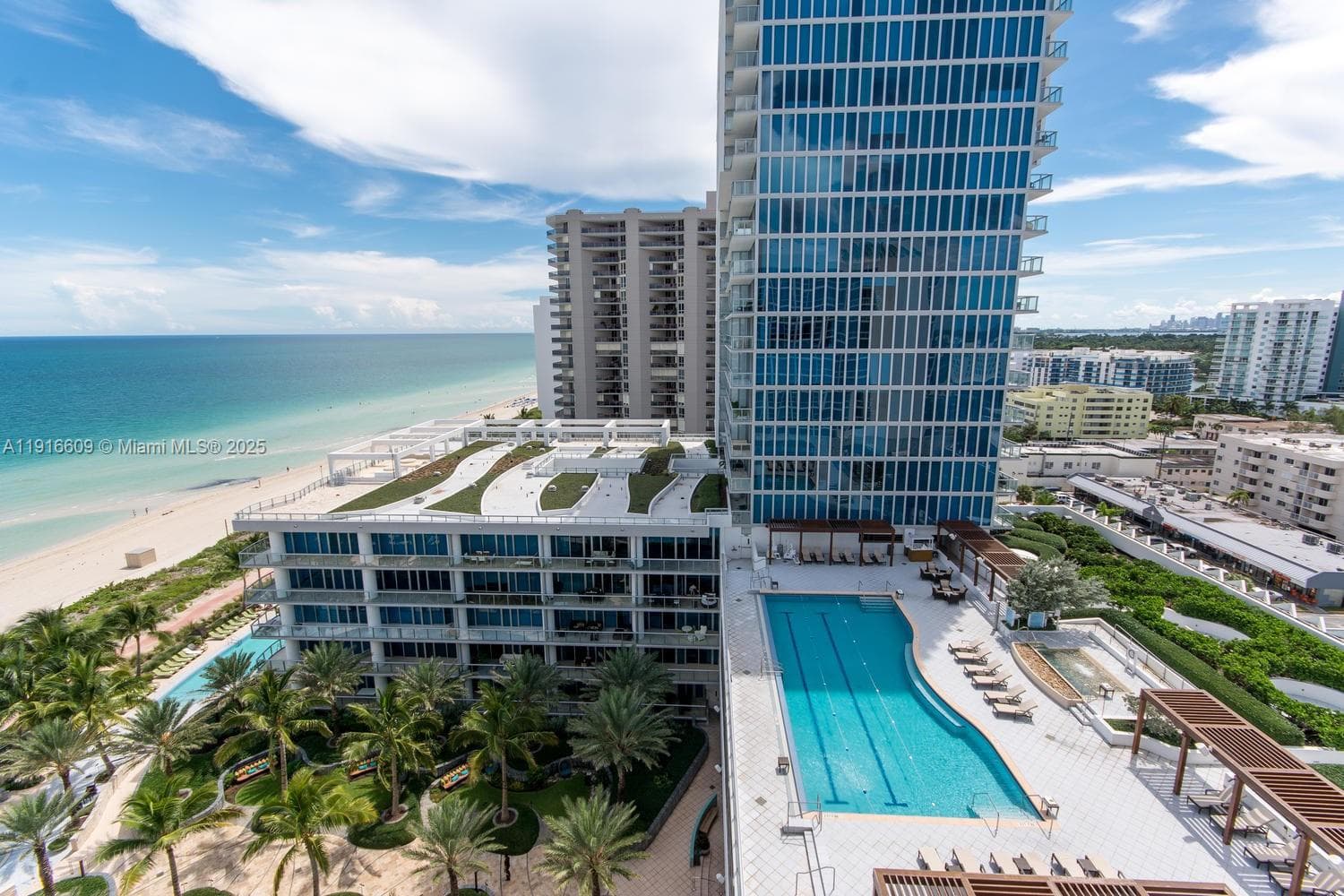 6801 Collins Ave PH06 photo 1