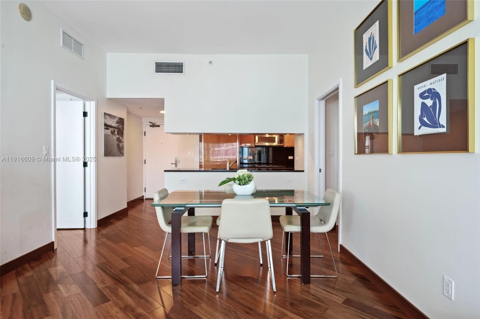 6801 Collins Ave PH06 photo 8