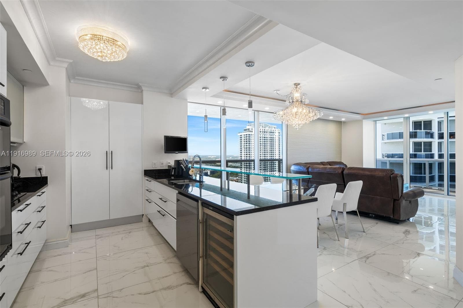 1830 Ocean Dr 3