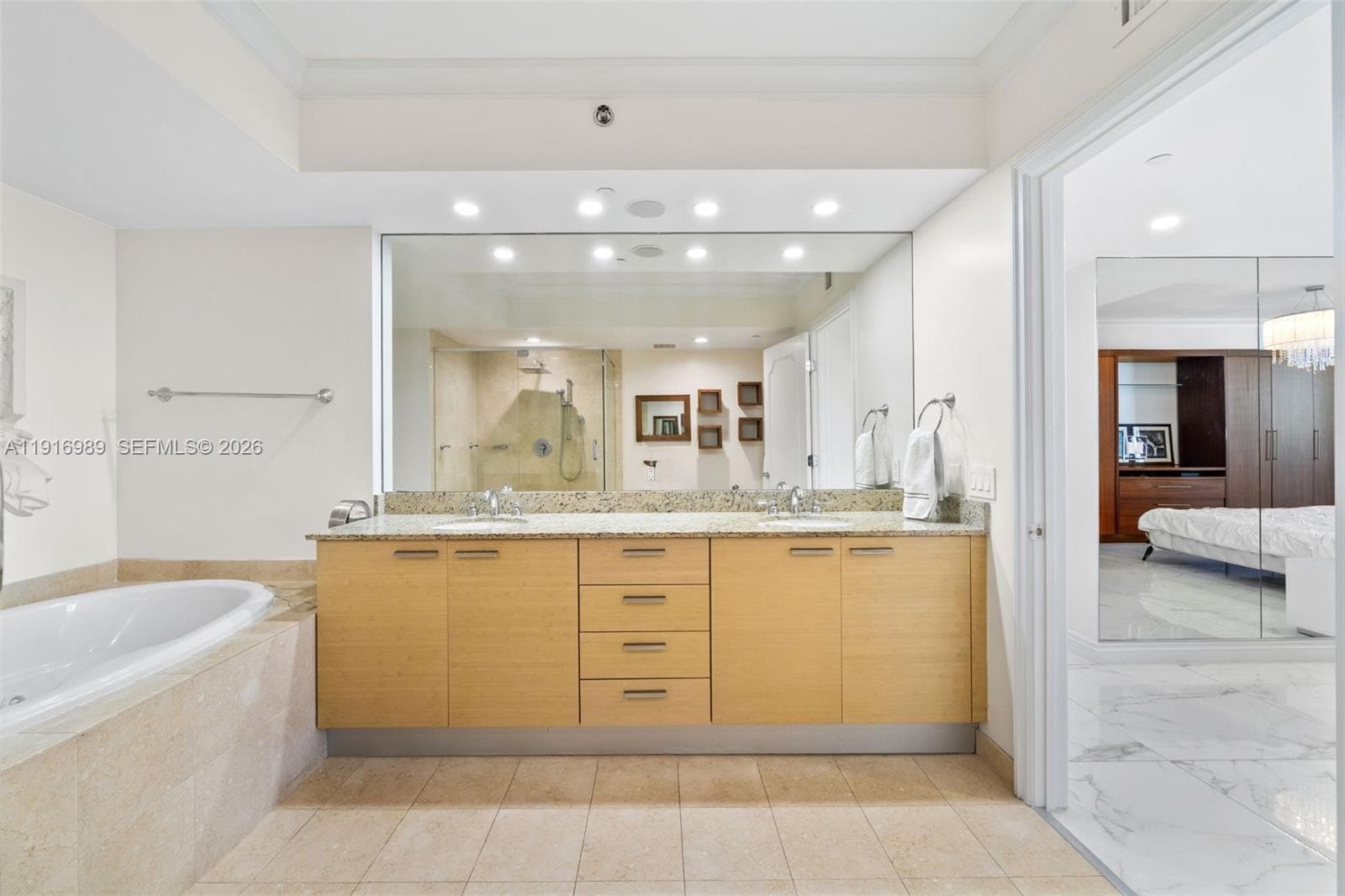 1830 Ocean Dr 3708 photo 18