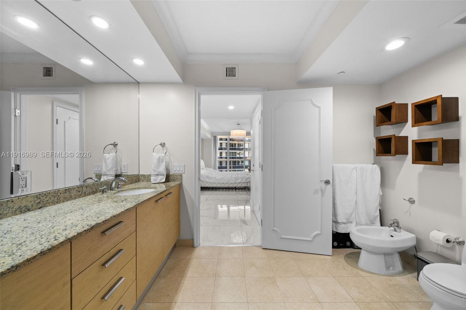 1830 Ocean Dr 3708 photo 19