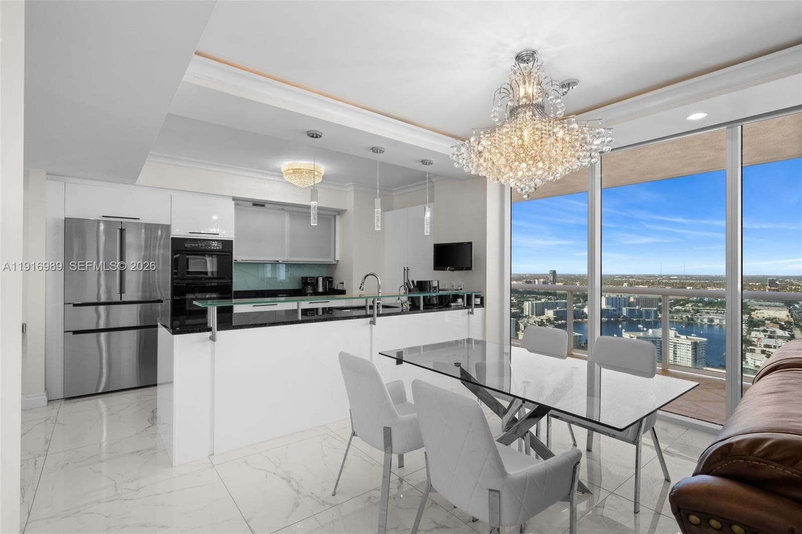 1830 Ocean Dr 4