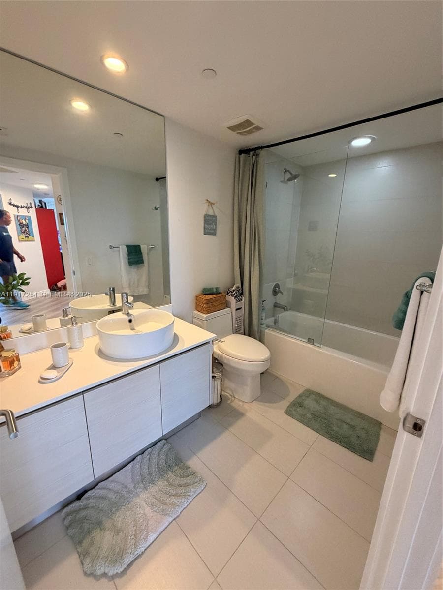 4250 Biscayne Blvd 902 photo 17