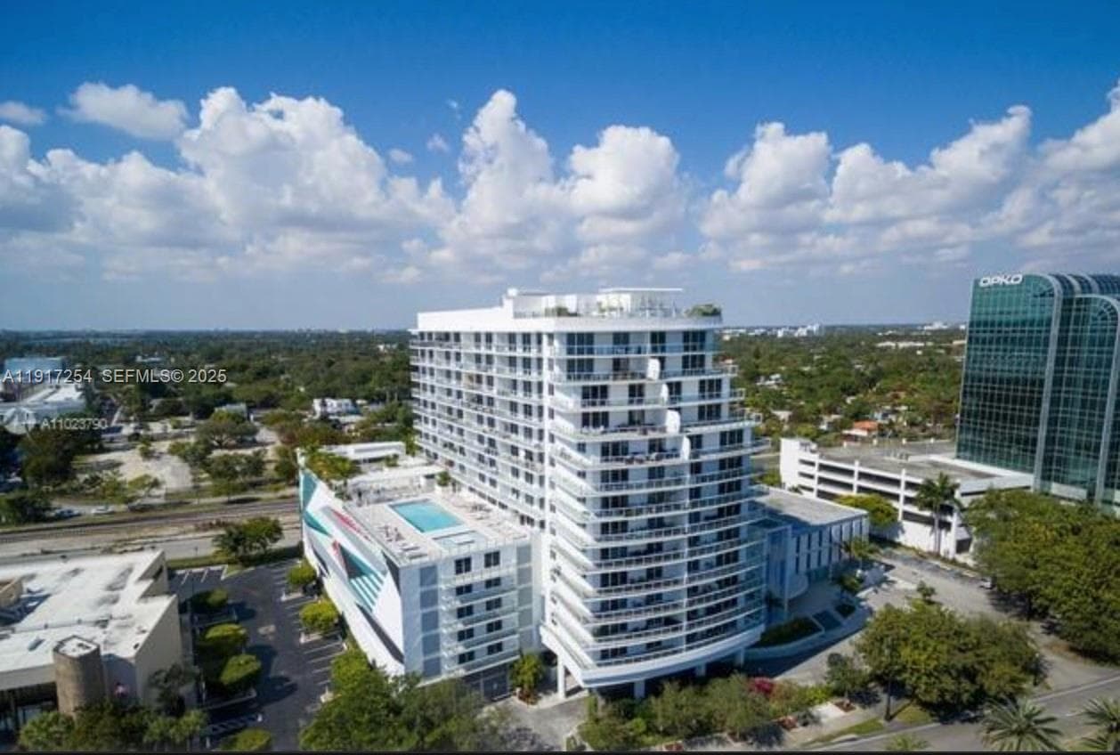 4250 Biscayne Blvd 902 photo 1