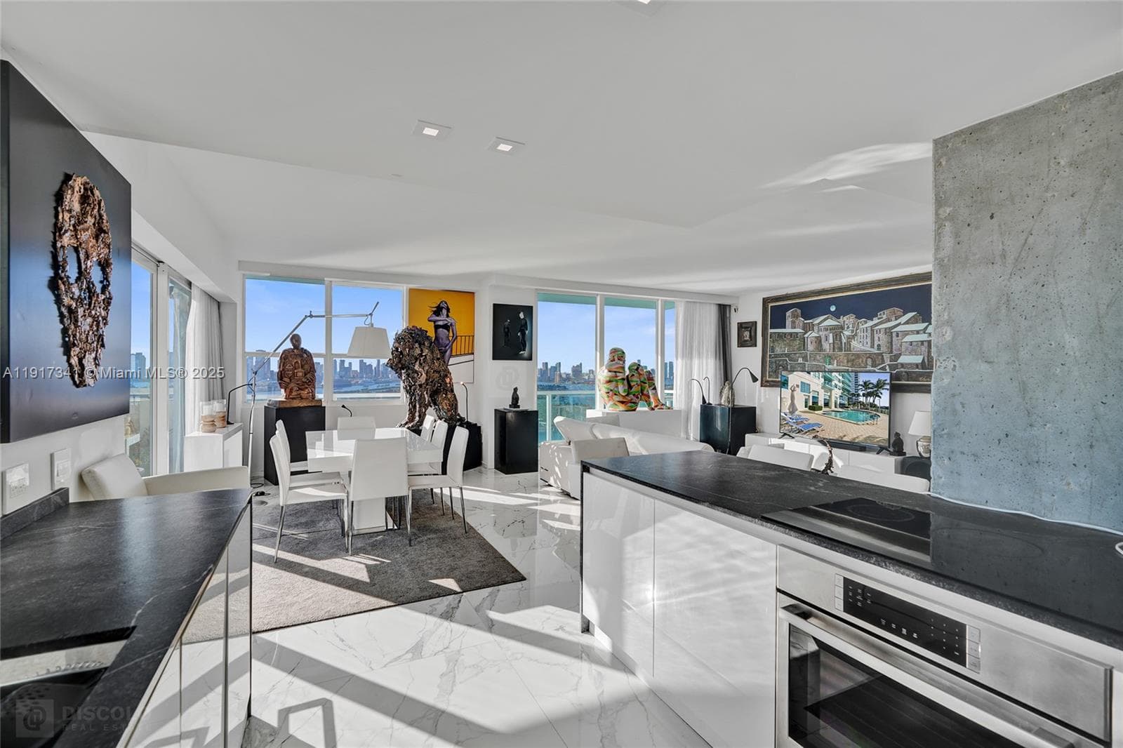 650 West Ave 1