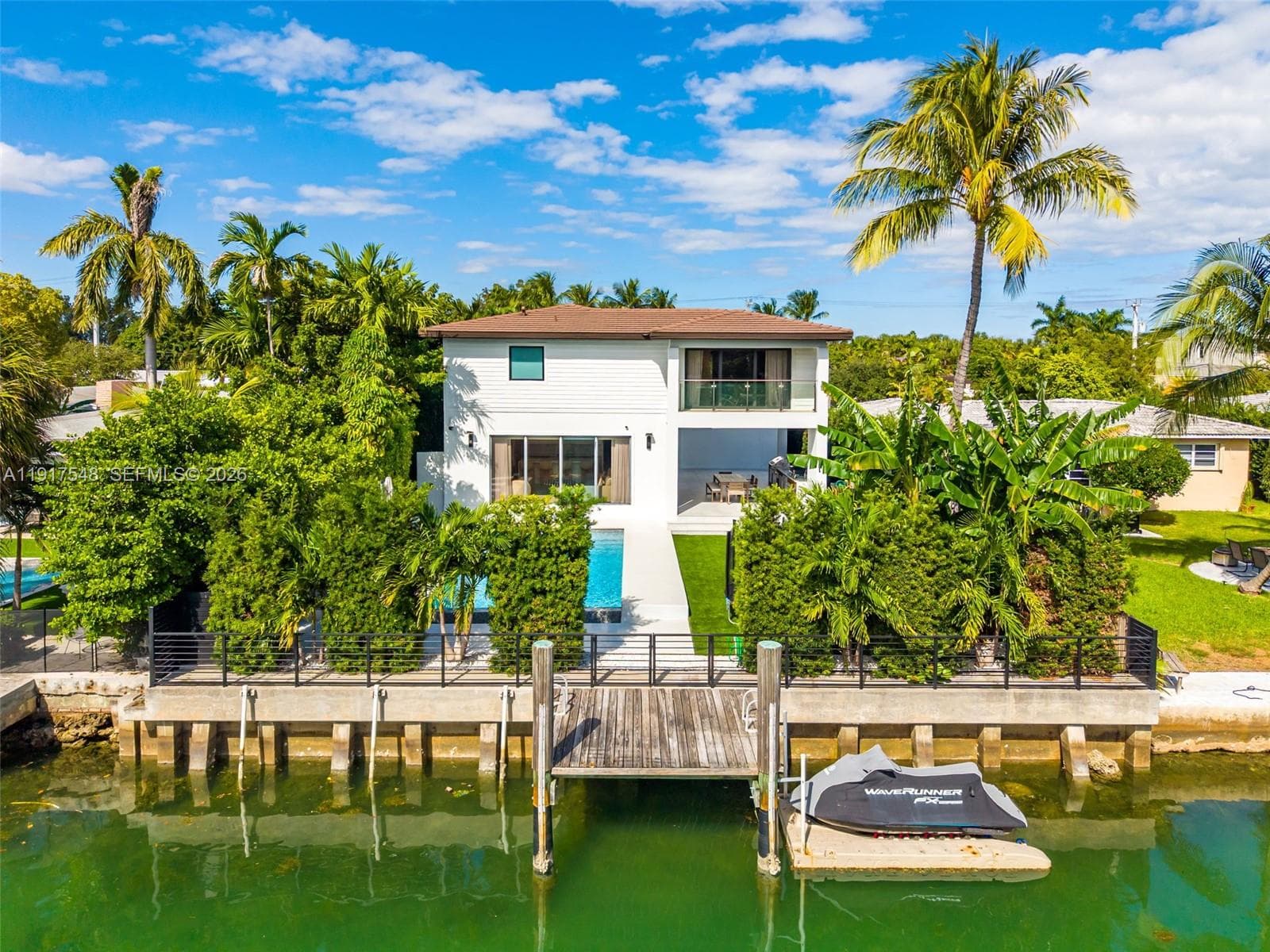 710 Shore Dr 1