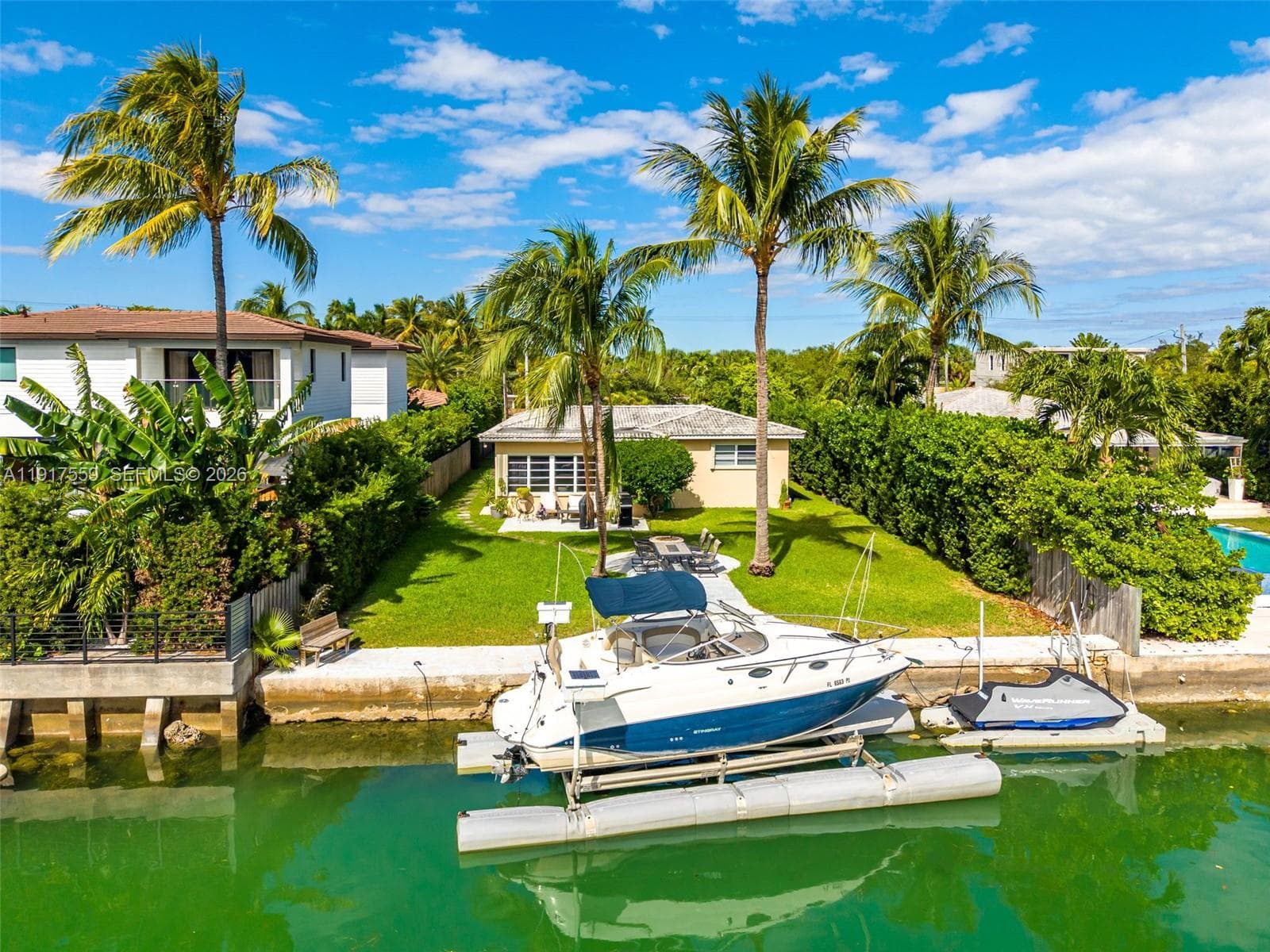 700 Shore Dr 1