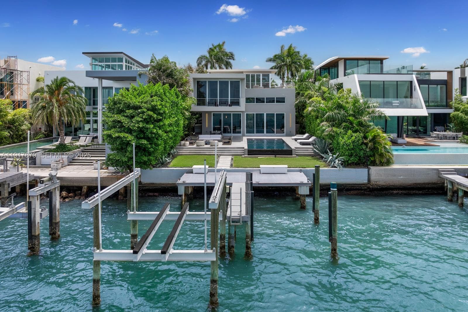 1379 Venetian Way 2