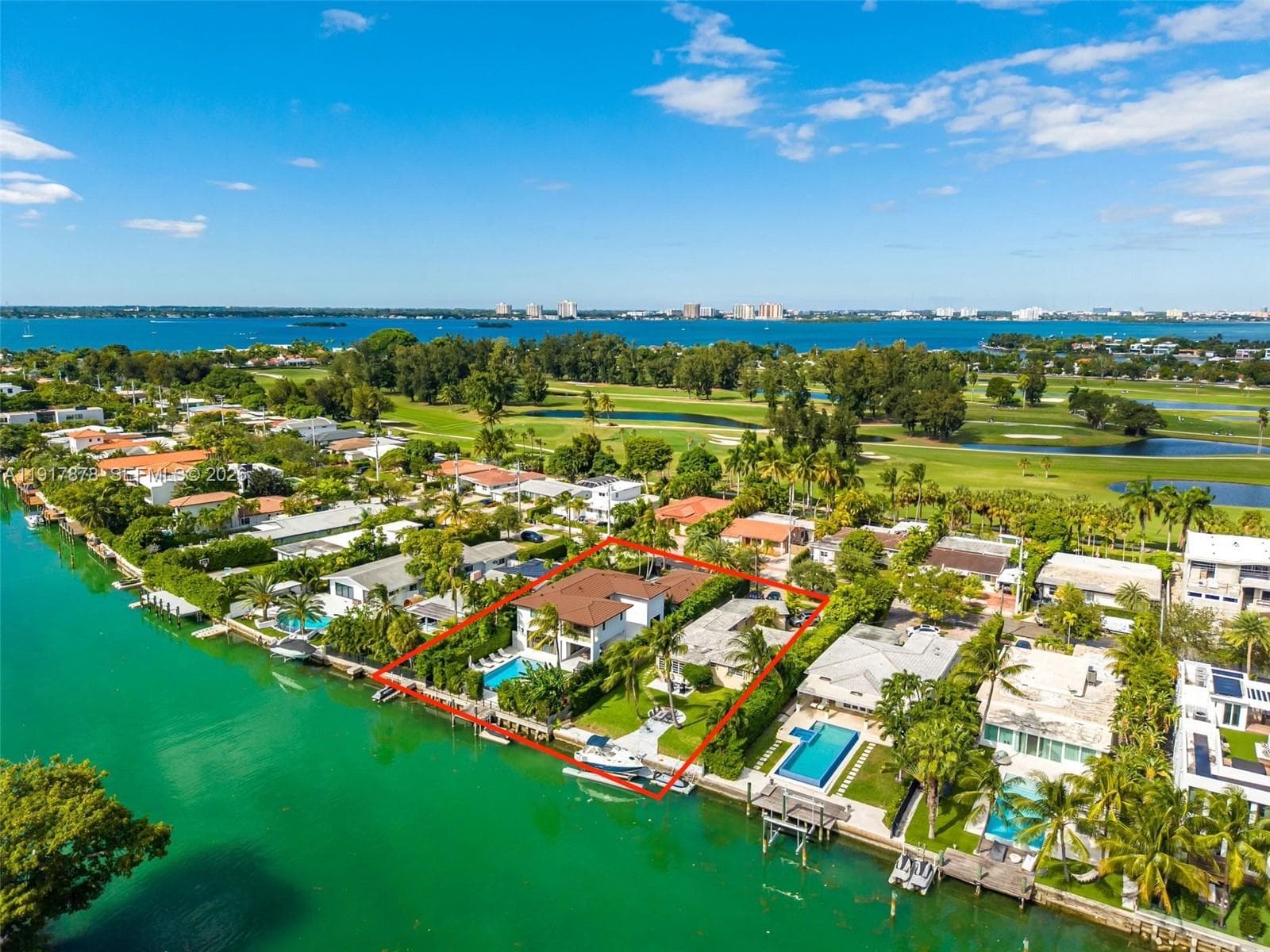 710 + 700 Shore Dr 1