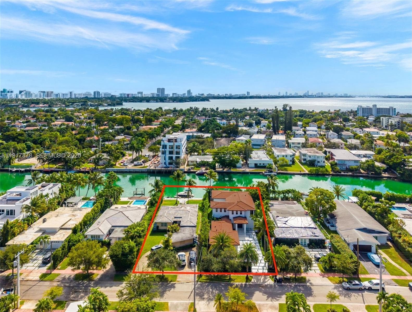 710 + 700 Shore Dr 4