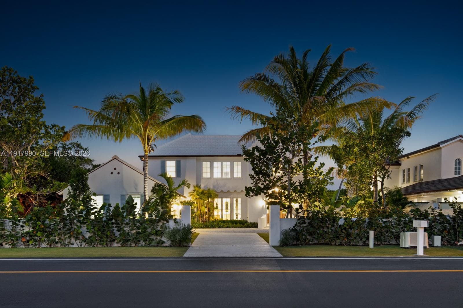 2219 Ibis Isle Road E 3